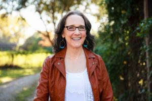 Official Author Photo, Melinda Viergever Inman