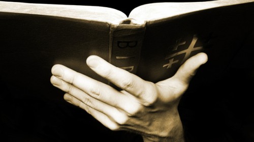 holding-the-bible-1498772-639x356