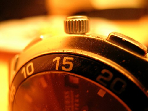 clock-1529321-638x478